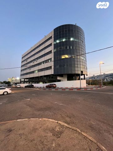 משרדים, אופיר 25, צומת הקריות, חוף שמן, חיפה
