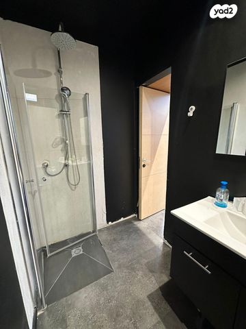 משרדים, ישראל ב"ק, מונטיפיורי, הרכבת, תל אביב יפו