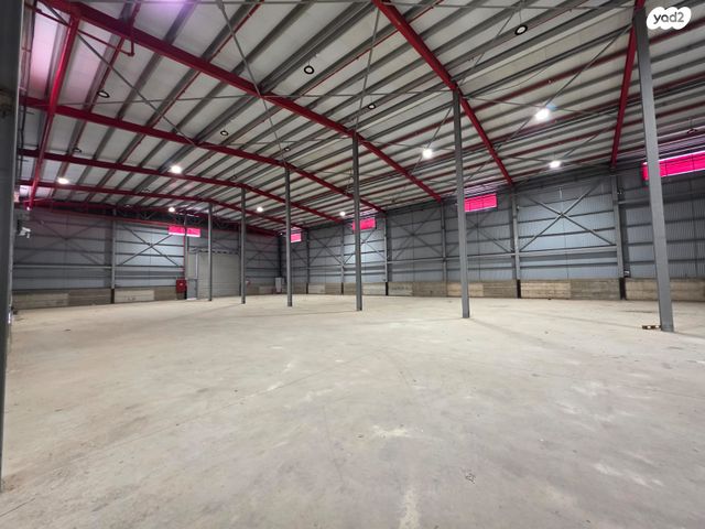 מבני תעשיה, אזור תעשיות צבאים