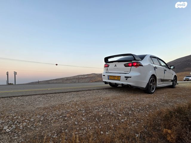 מיצובישי לנסר