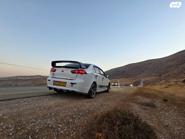 מיצובישי לנסר