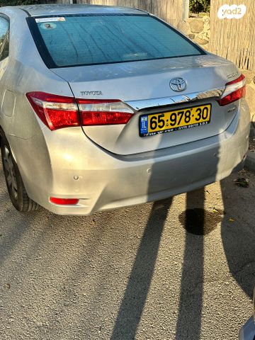 טויוטה קורולה