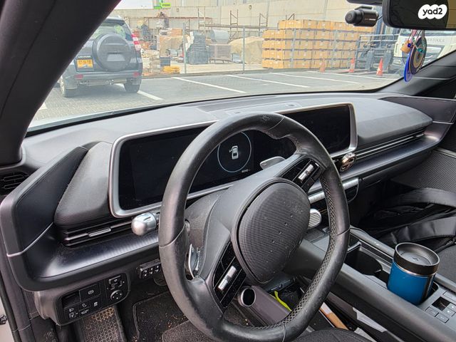 יונדאי איוניק 6