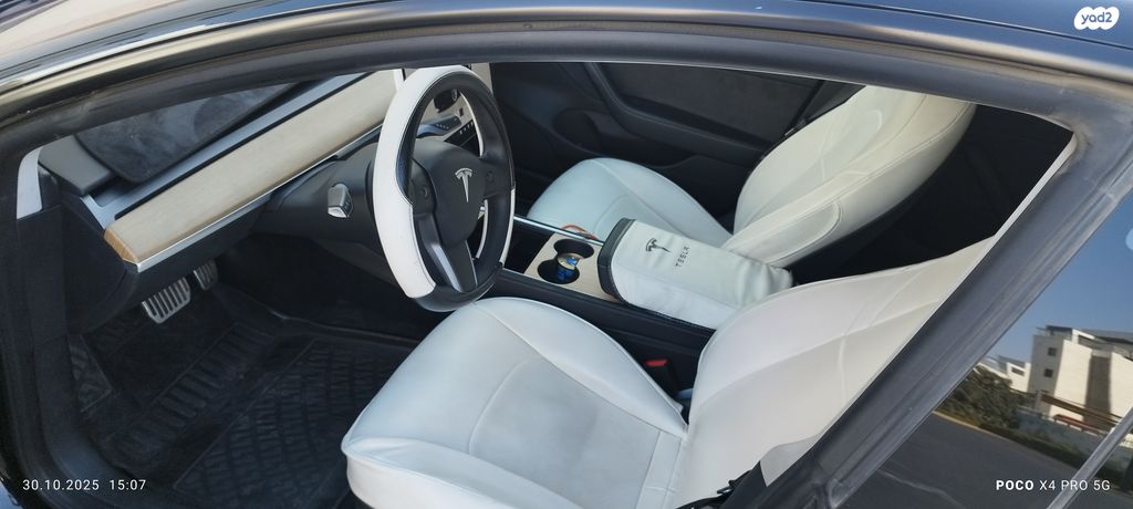 מודעת רכב טסלה מודל 3