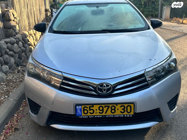 מודעת רכב טויוטה קורולה