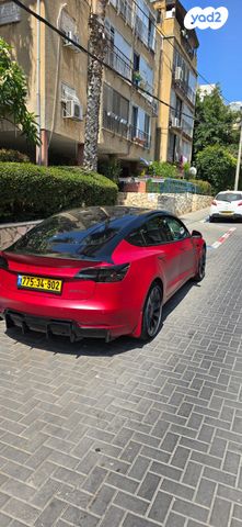 מודעת רכב טסלה מודל 3