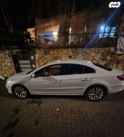 פולקסווגן פאסאט CC