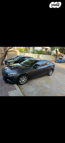 מודעת רכב מאזדה 3
