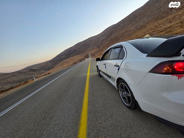 מיצובישי לנסר