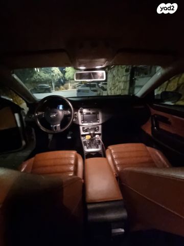 פולקסווגן פאסאט CC