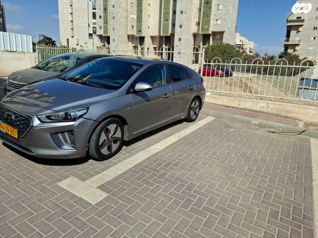 יונדאי איוניק