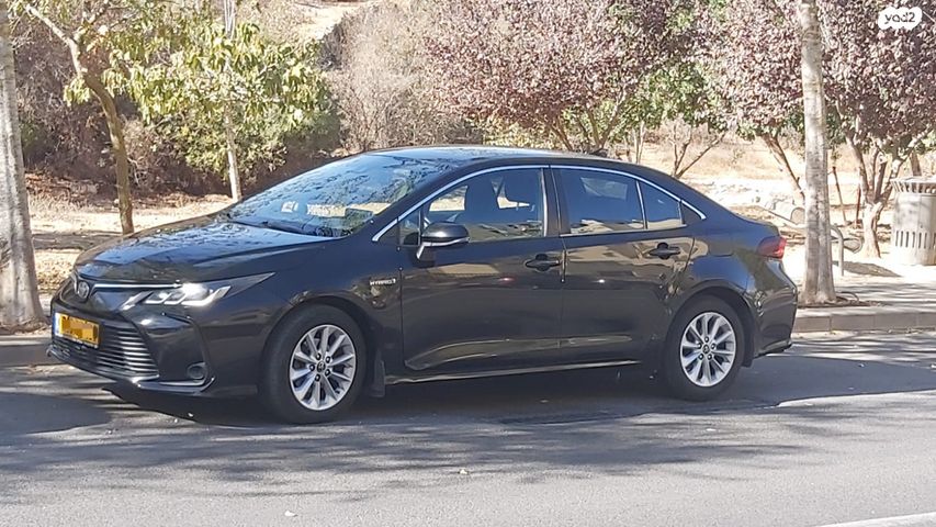 טויוטה קורולה