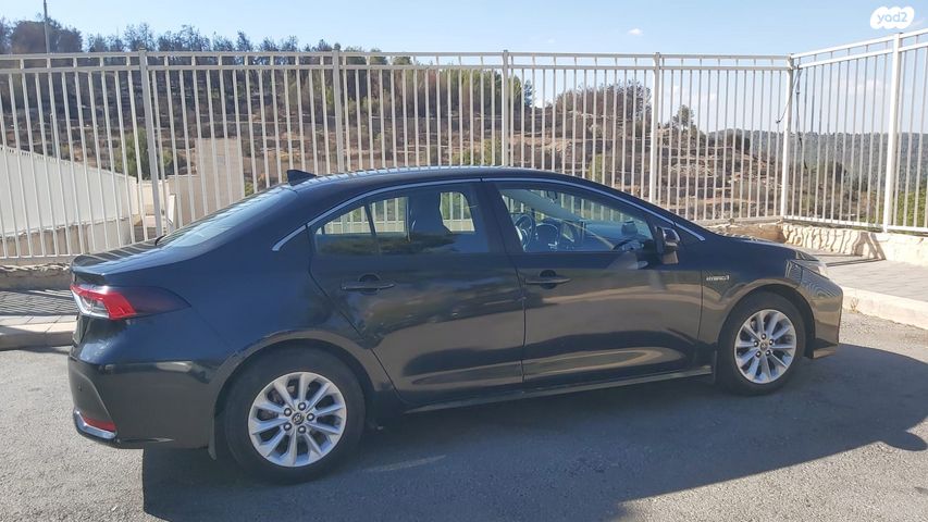 טויוטה קורולה