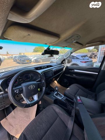 טויוטה היילקס