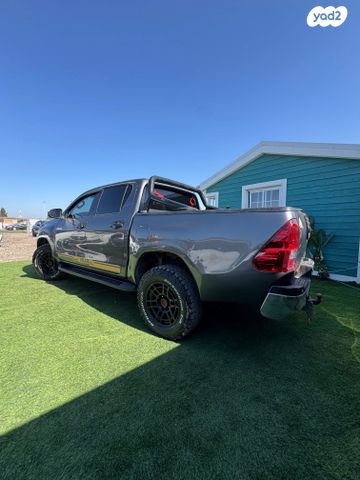 טויוטה היילקס