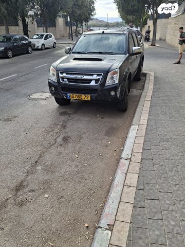 מודעת רכב איסוזו די-מקס