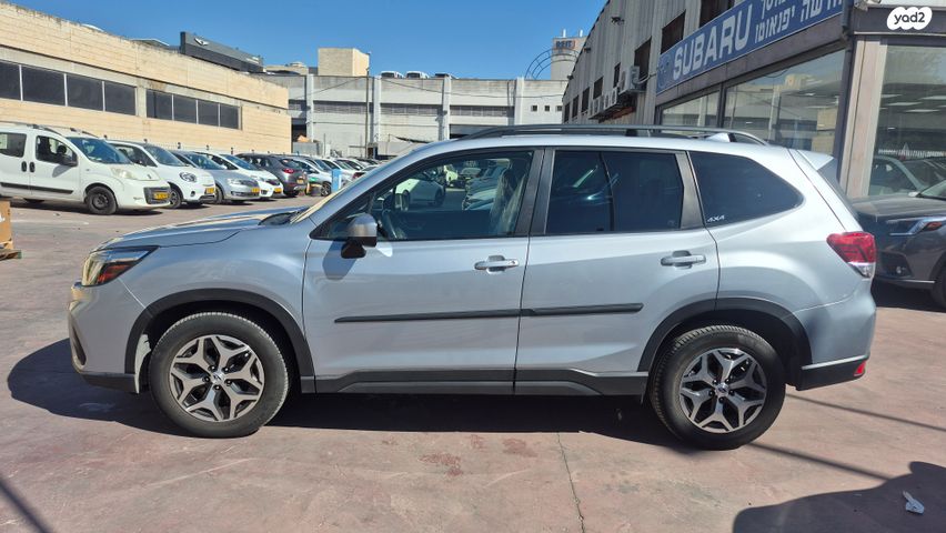 סובארו פורסטר