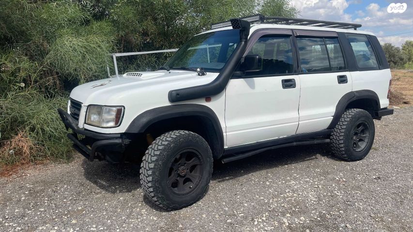 איסוזו טרופר