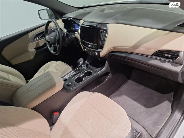 שברולט טראוורס