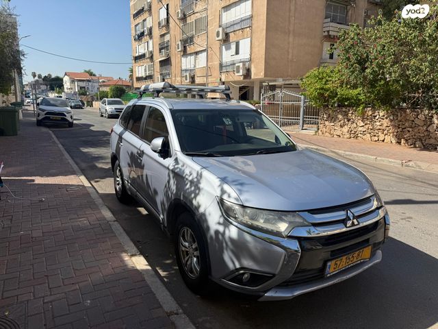 מיצובישי אאוטלנדר