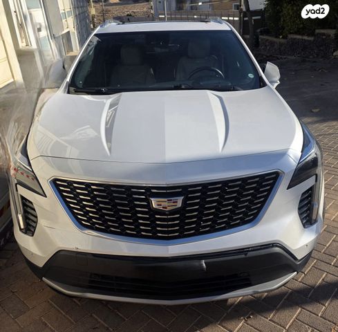 קאדילק XT4