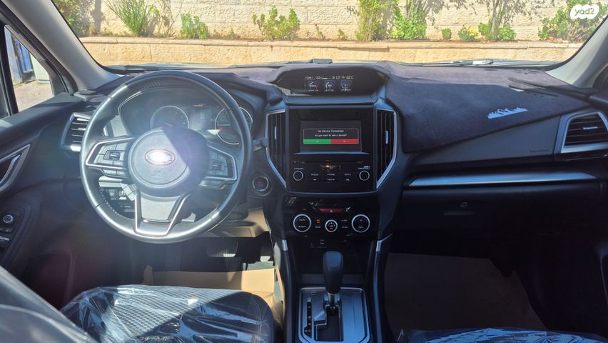 סובארו פורסטר