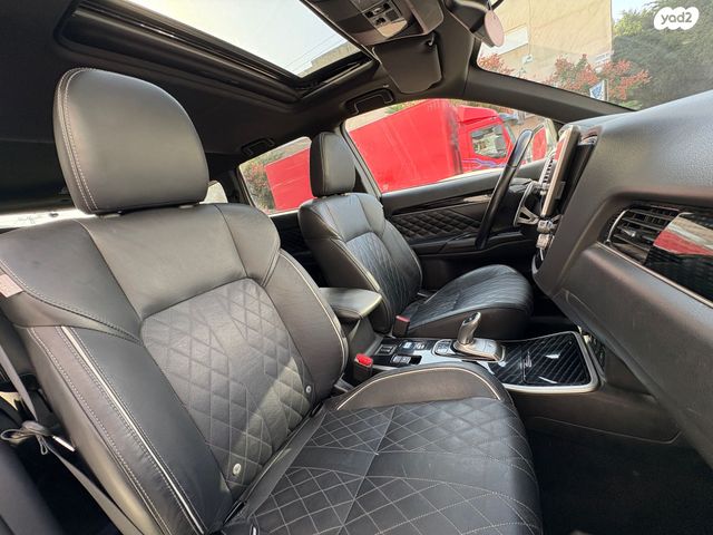 מיצובישי אאוטלנדר