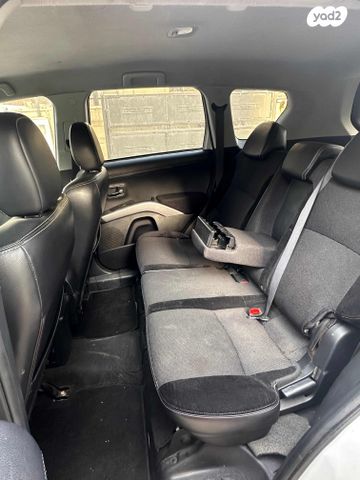 מיצובישי אאוטלנדר