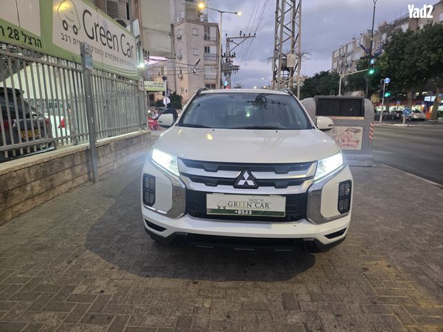 מודעת רכב מיצובישי ASX 1