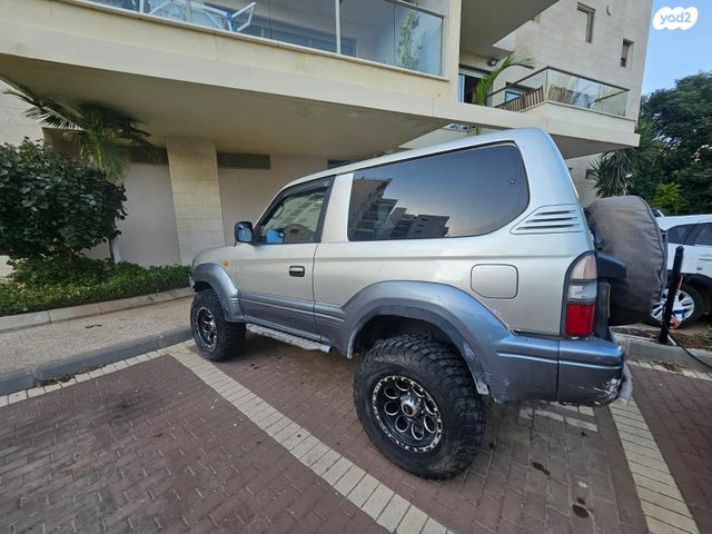 טויוטה לנד קרוזר