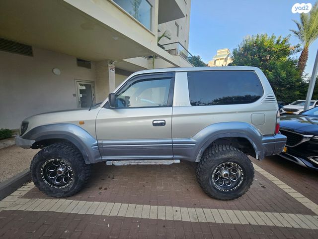 טויוטה לנד קרוזר