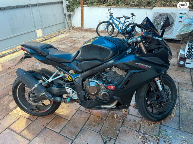 מודעת רכב הונדה CBR650R