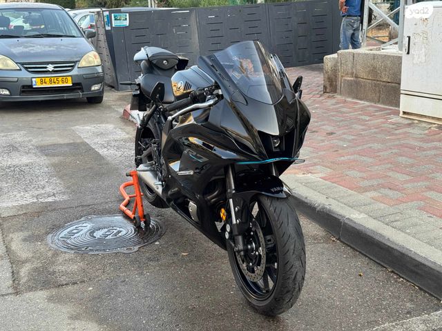 ימאהה R7