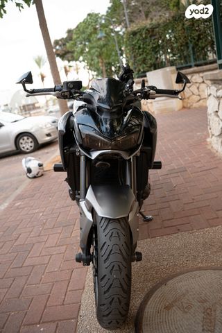 קאוואסאקי Z900