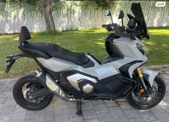 הונדה X-ADV750