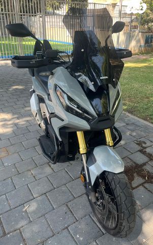 הונדה X-ADV750