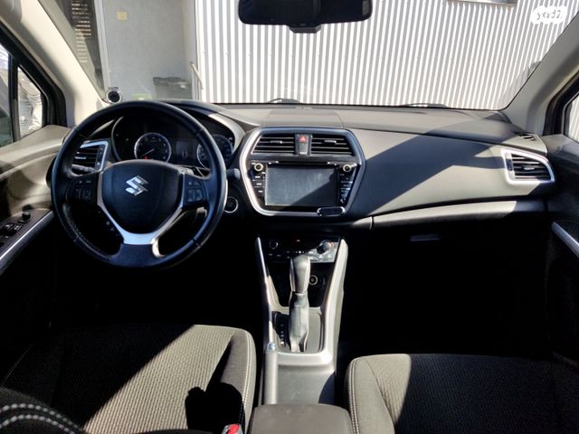 סוזוקי S-Cross