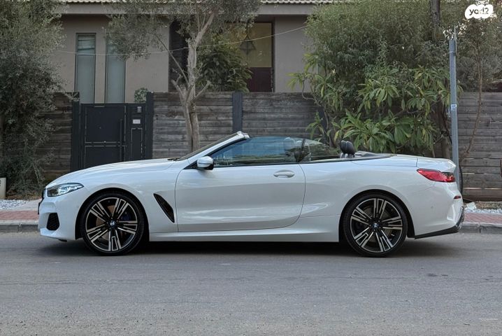 מודעת רכב ב מ וו סדרה 8