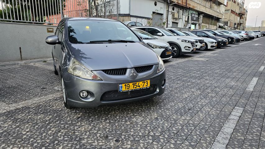 מיצובישי גרנדיס