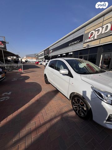 מיצובישי ספייס סטאר