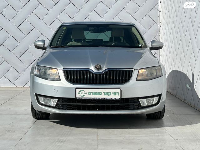 סקודה אוקטביה