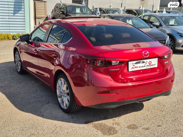 מאזדה 3