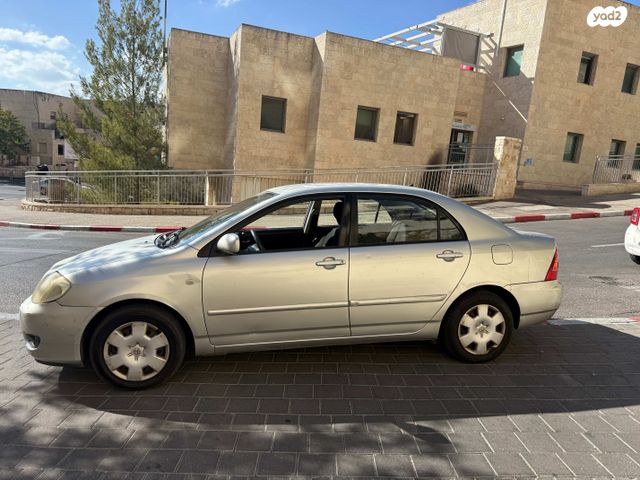 טויוטה קורולה