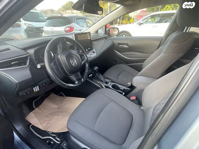 טויוטה קורולה