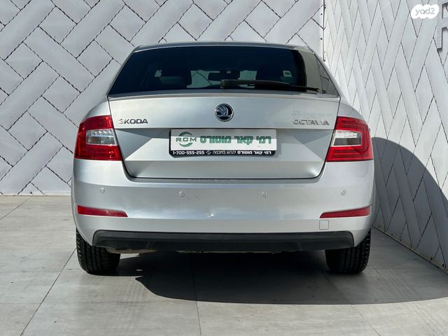 סקודה אוקטביה