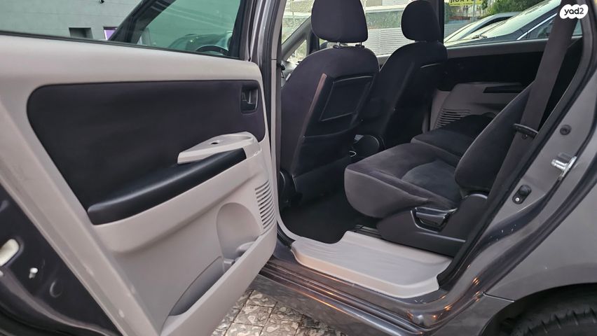 מיצובישי גרנדיס