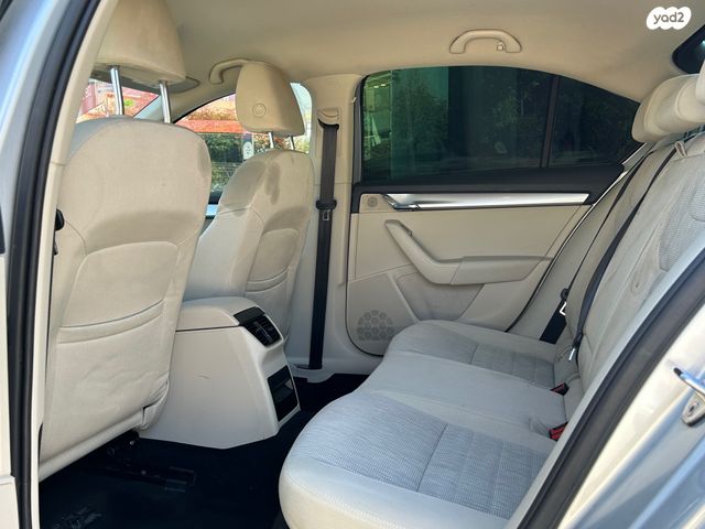 סקודה אוקטביה