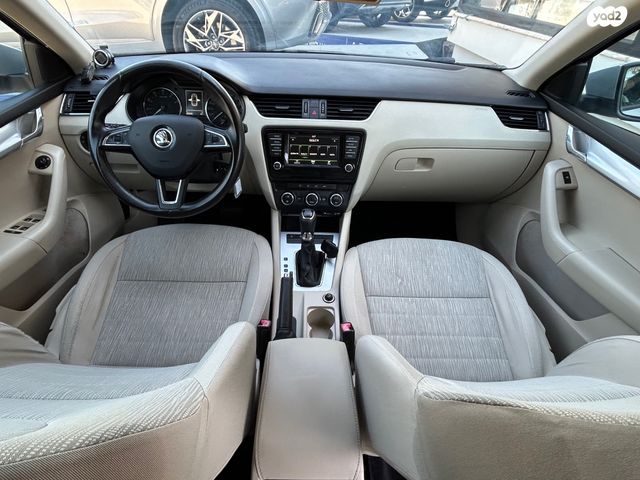 סקודה אוקטביה