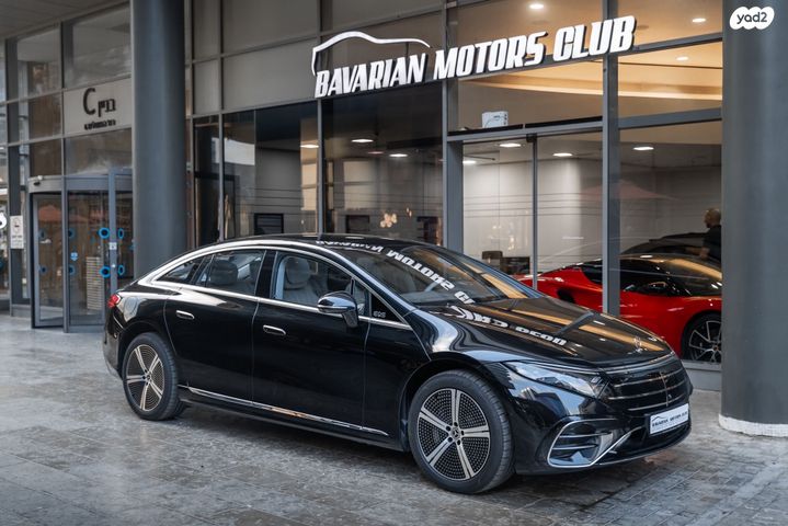 מודעת רכב מרצדס-בנץ EQS