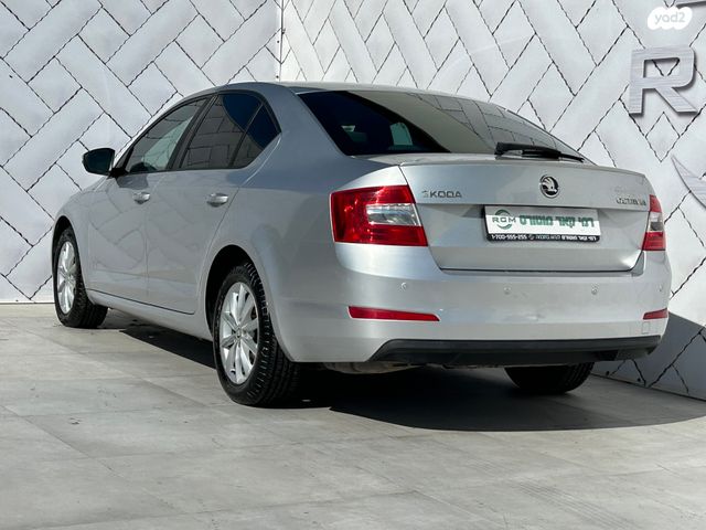 סקודה אוקטביה